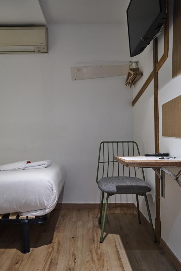 Pension Aliciazzz Bed And Breakfast Bilbao Eksteriør bilde