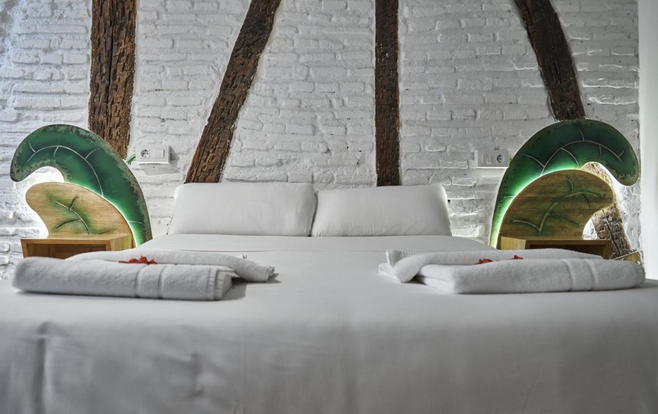 Pension Aliciazzz Bed And Breakfast Bilbao Eksteriør bilde