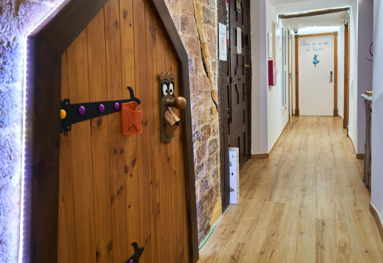 Pension Aliciazzz Bed And Breakfast Bilbao Eksteriør bilde