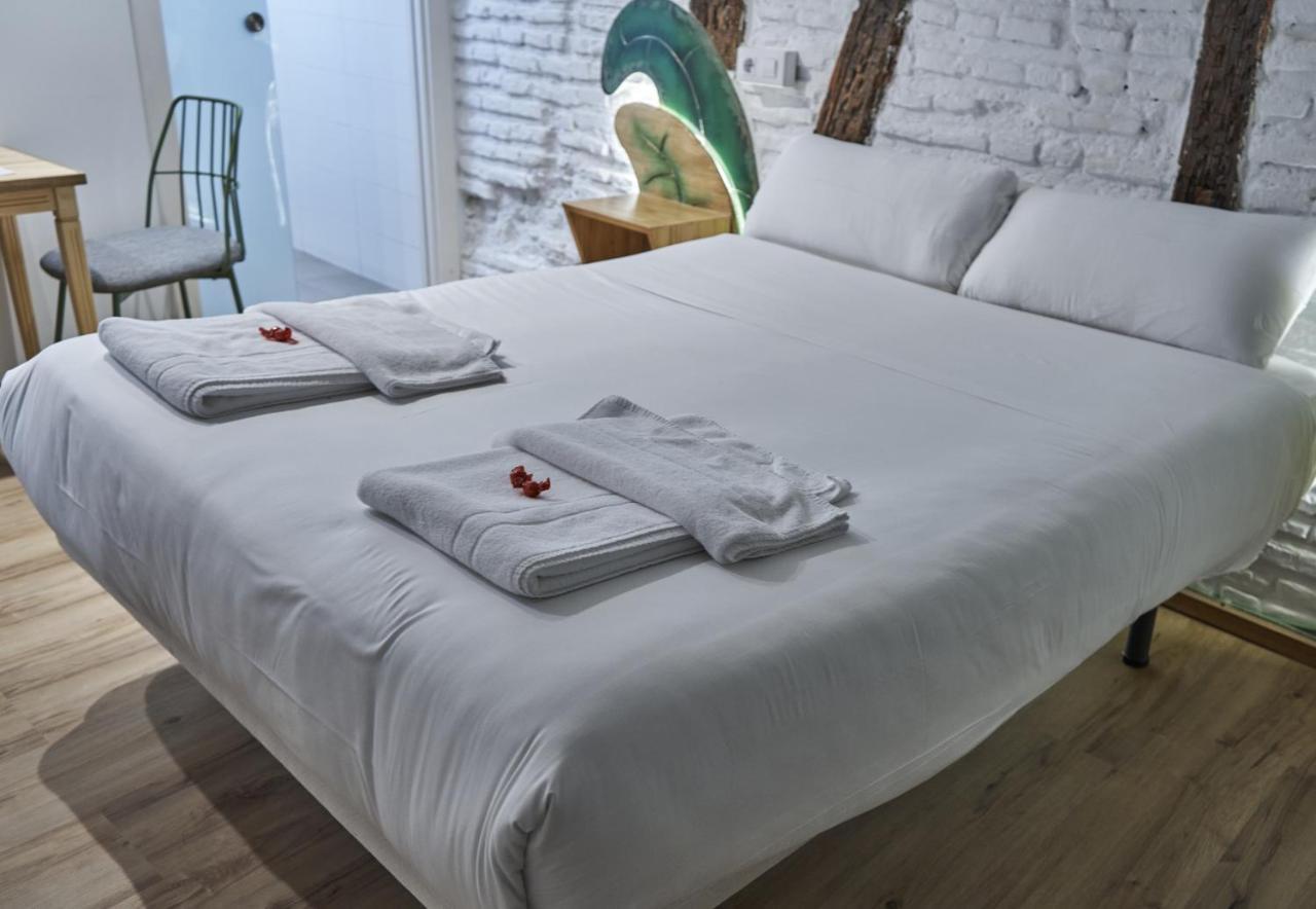 Pension Aliciazzz Bed And Breakfast Bilbao Eksteriør bilde