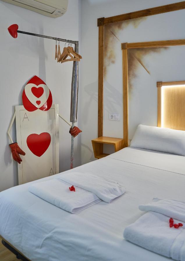 Pension Aliciazzz Bed And Breakfast Bilbao Eksteriør bilde