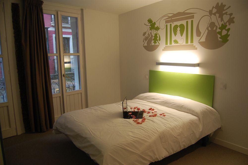 Pension Aliciazzz Bed And Breakfast Bilbao Eksteriør bilde