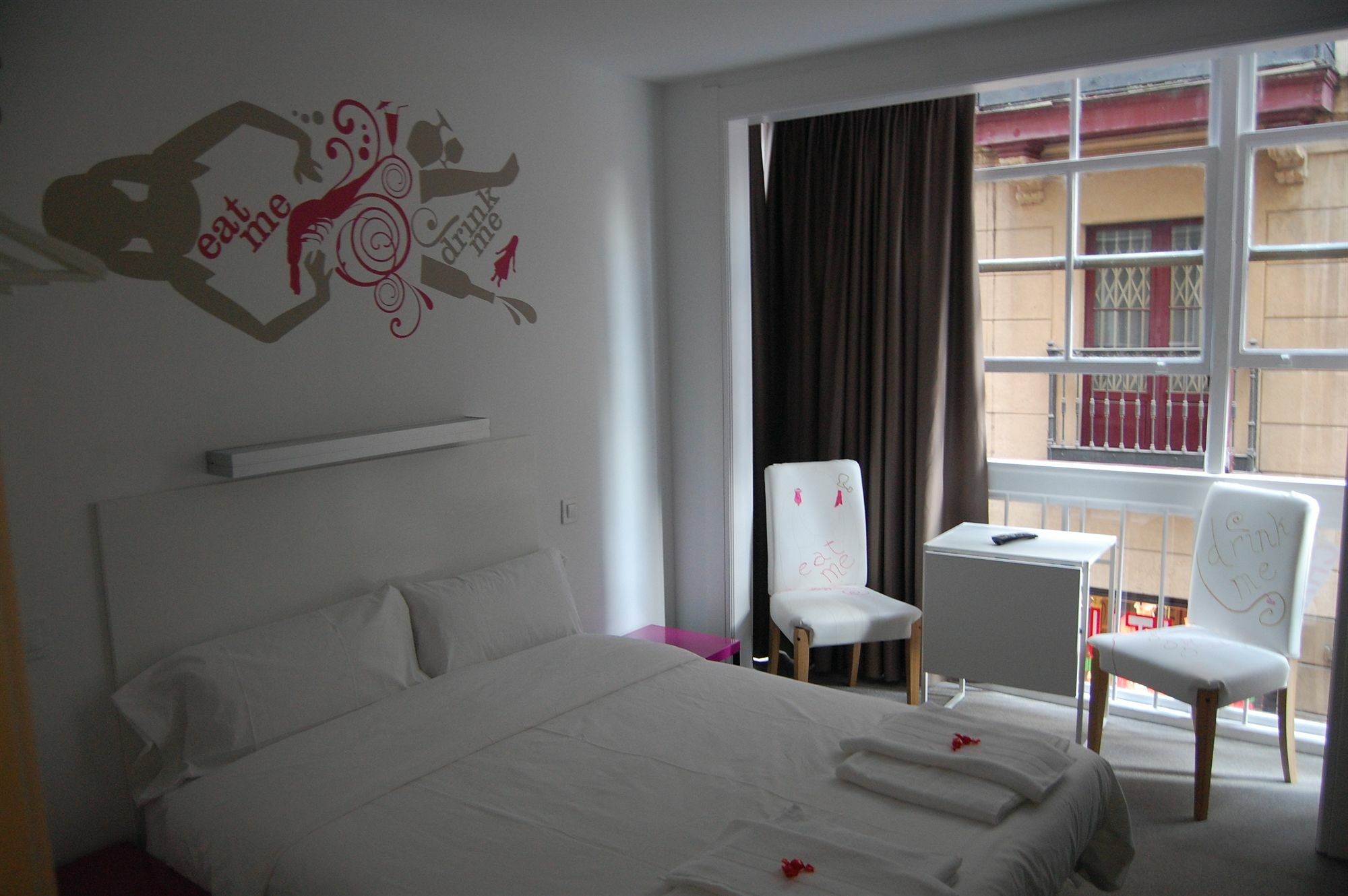 Pension Aliciazzz Bed And Breakfast Bilbao Eksteriør bilde