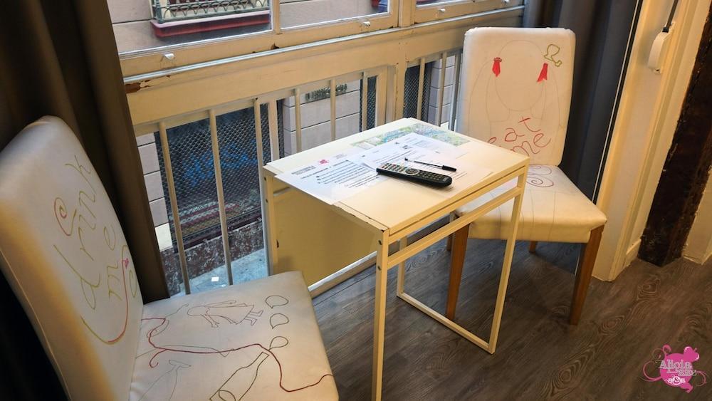 Pension Aliciazzz Bed And Breakfast Bilbao Eksteriør bilde